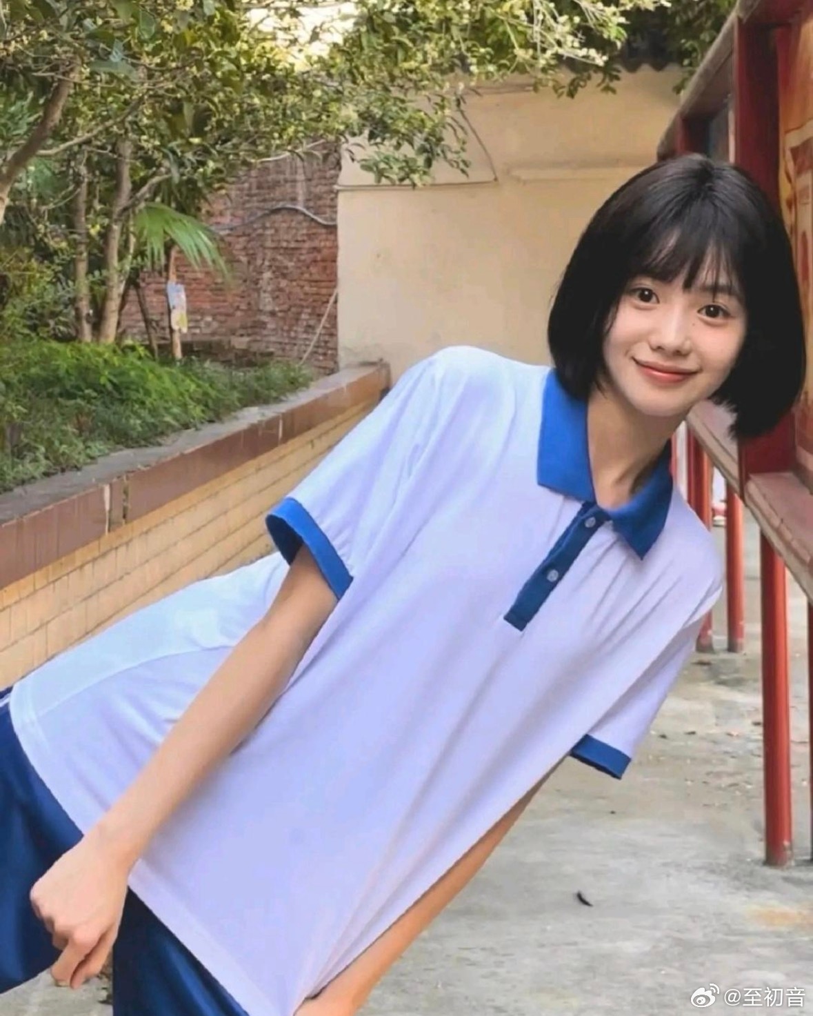 刘浩存的学生装也太清纯了在大家高中班上能当班花吗？