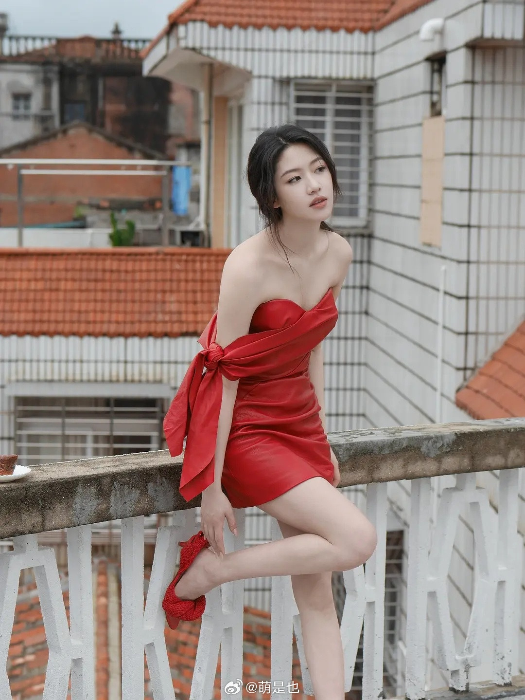 向涵之是不是属于上镜吃亏型，线下绝对是亮眼的大美女