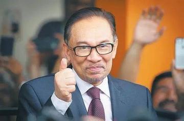 东南亚国家不再一味忍让！7月2日，马来西亚总理安瓦尔在吉隆坡重磅会议上公开亮
