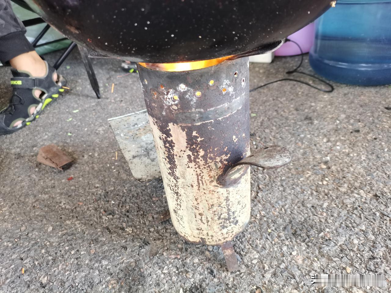 自驾游真的是种生活体验，从西藏到了丽江，说实话一天开几把公里还是有些累，为了看风