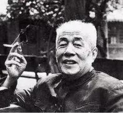 1947年，地下党员王冶秋走进院子，看到满院子的军统特务，就知道自己的身份暴露了