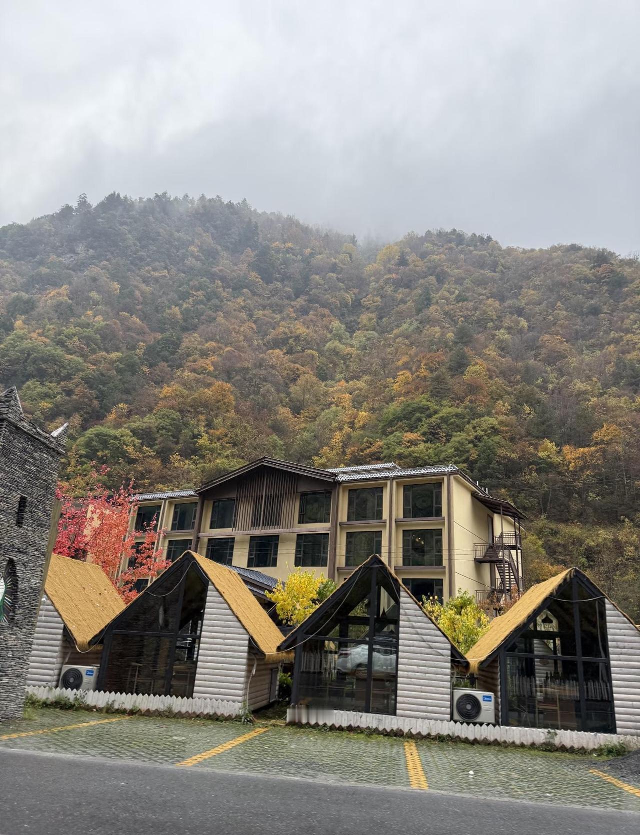 11.15理小路此生第一次也是最后一次哈老川西人又起航了！早6准时从都江堰