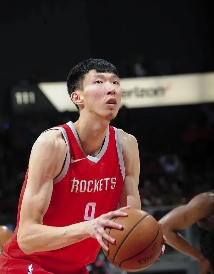 6位男篮球员在NBA的总得分孙悦在NBA打了1个赛季，总得分6分周琦在NBA打了