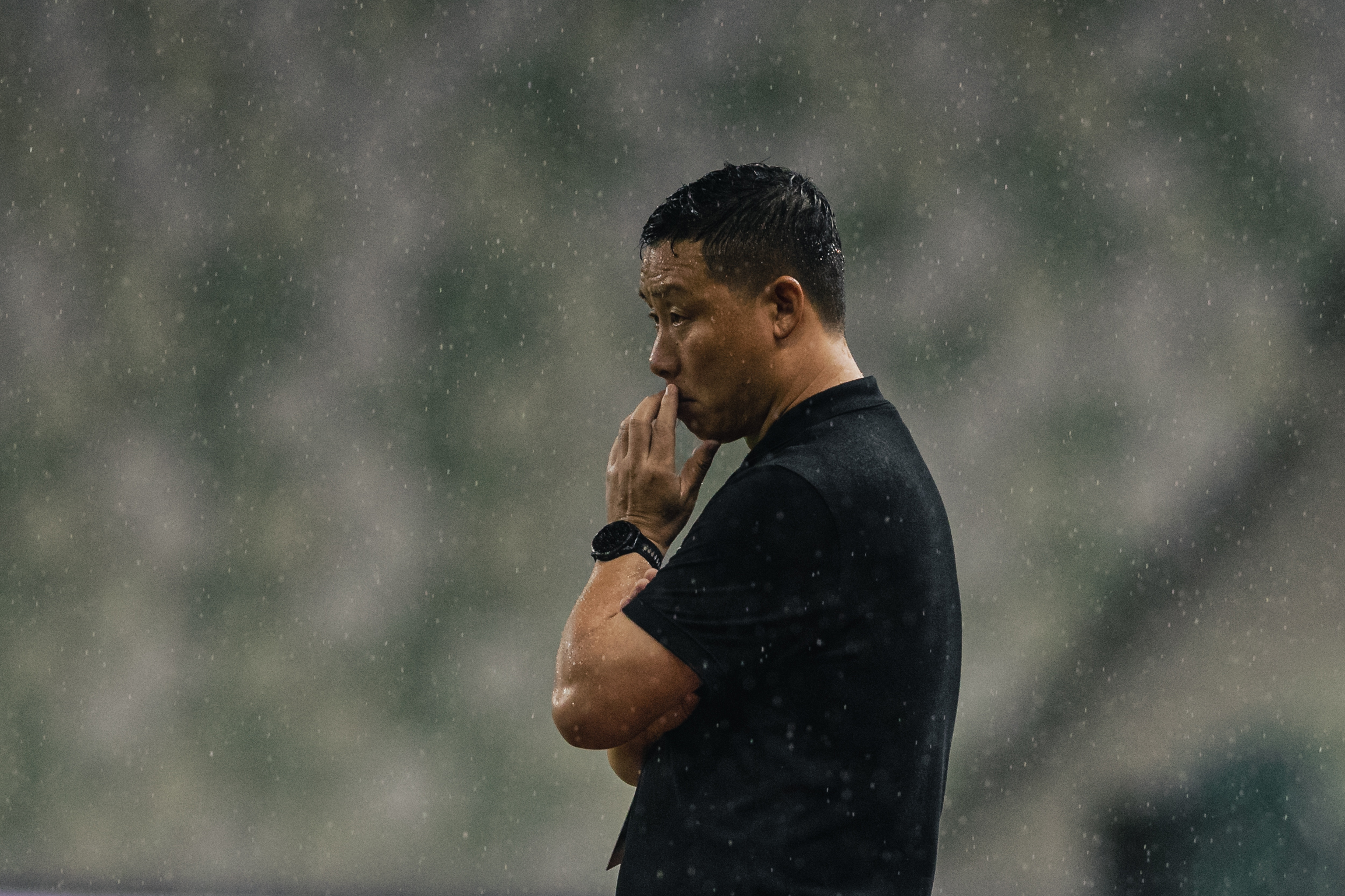 陈涛: 我也是第一次在欧洲模式的俱乐部工作, 不能总是惊险保级