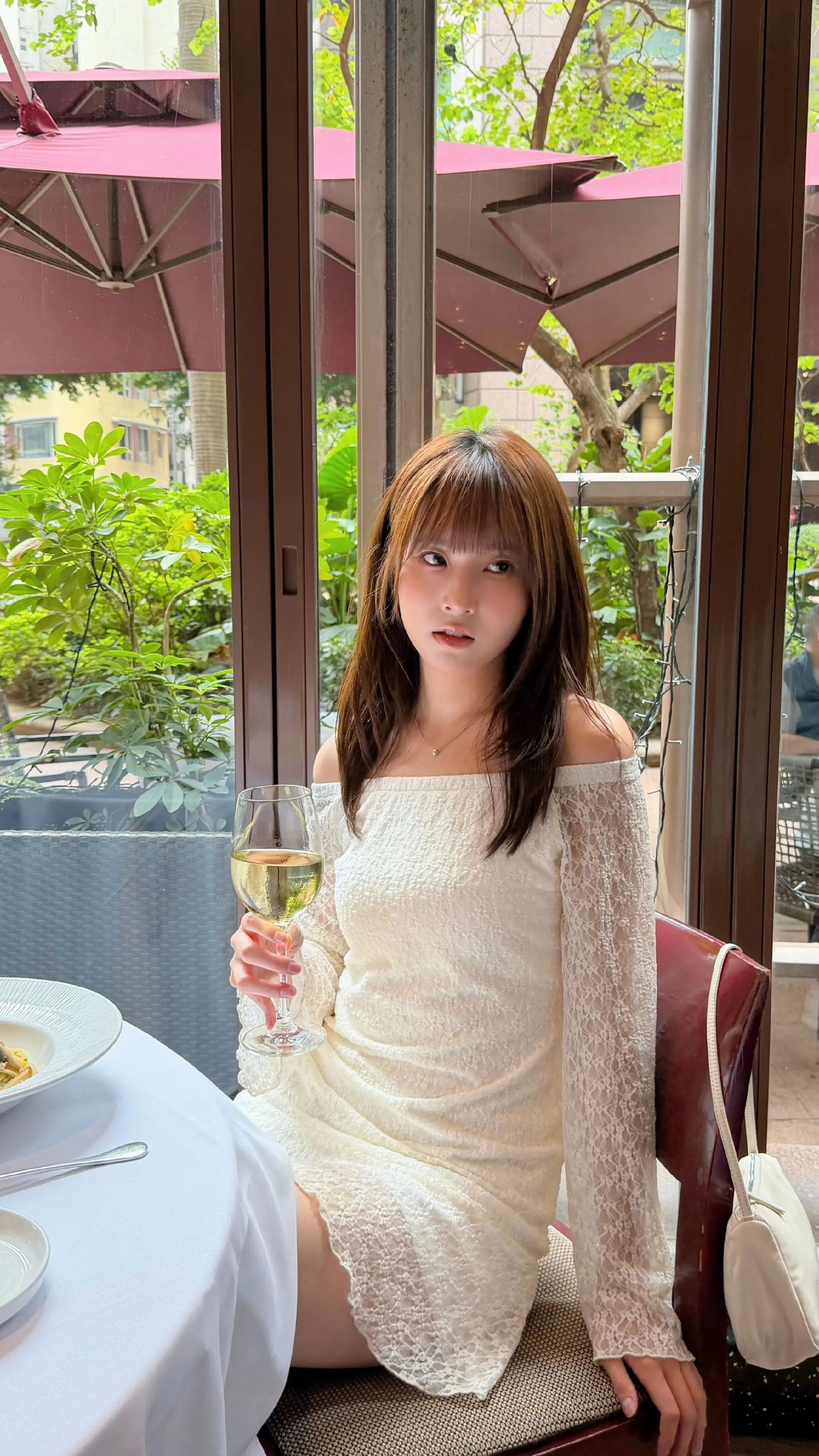 精选图集 美女壁纸 手机壁纸 美女图片