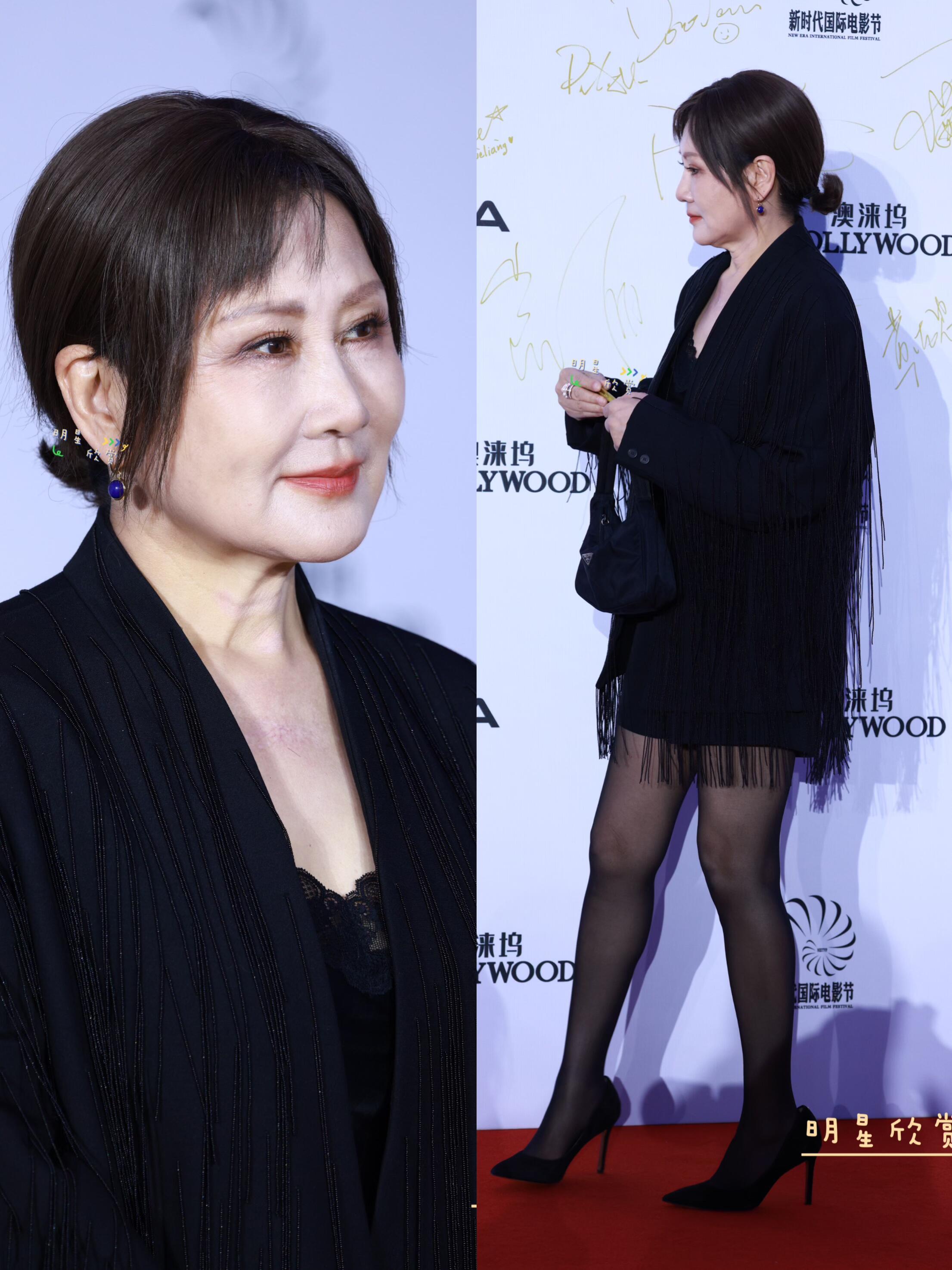 这居然是张凯丽自己穿黑丝，叫我们买足力健