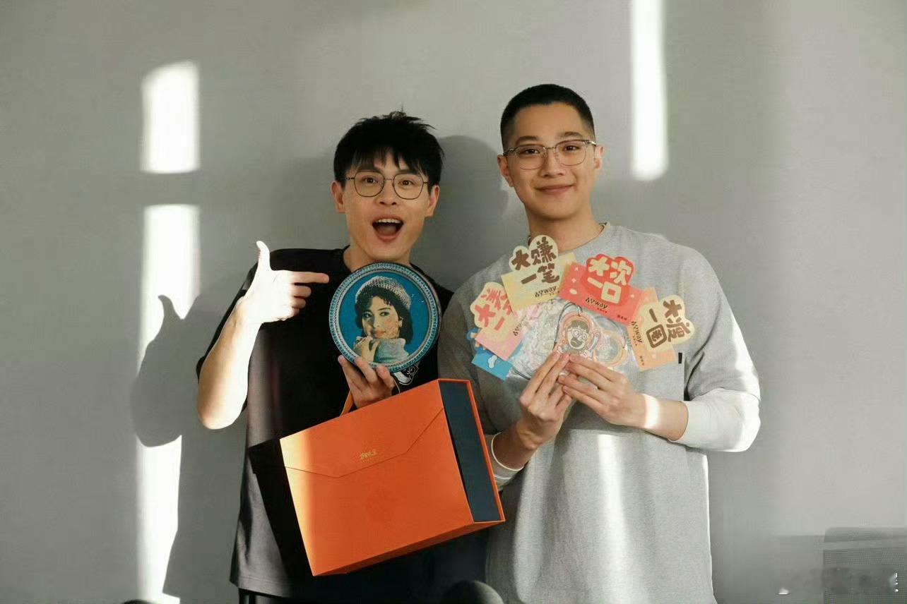 没认出这是赖冠霖我真服了、、