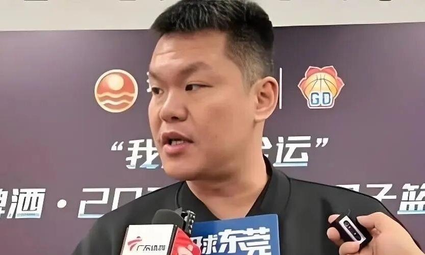 广东队总经理朱芳雨正在和北控队谈王少杰的买断，两边的谈判已经进入实质性阶段，进展