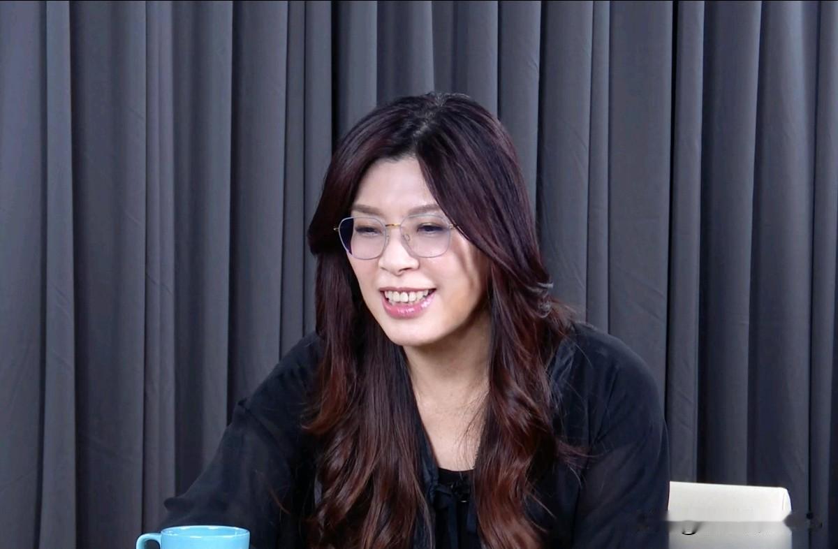 郑丽文表态，不会纪念吴石将军！11月8日，国民党党主席郑丽文表示，纪念白色恐怖的