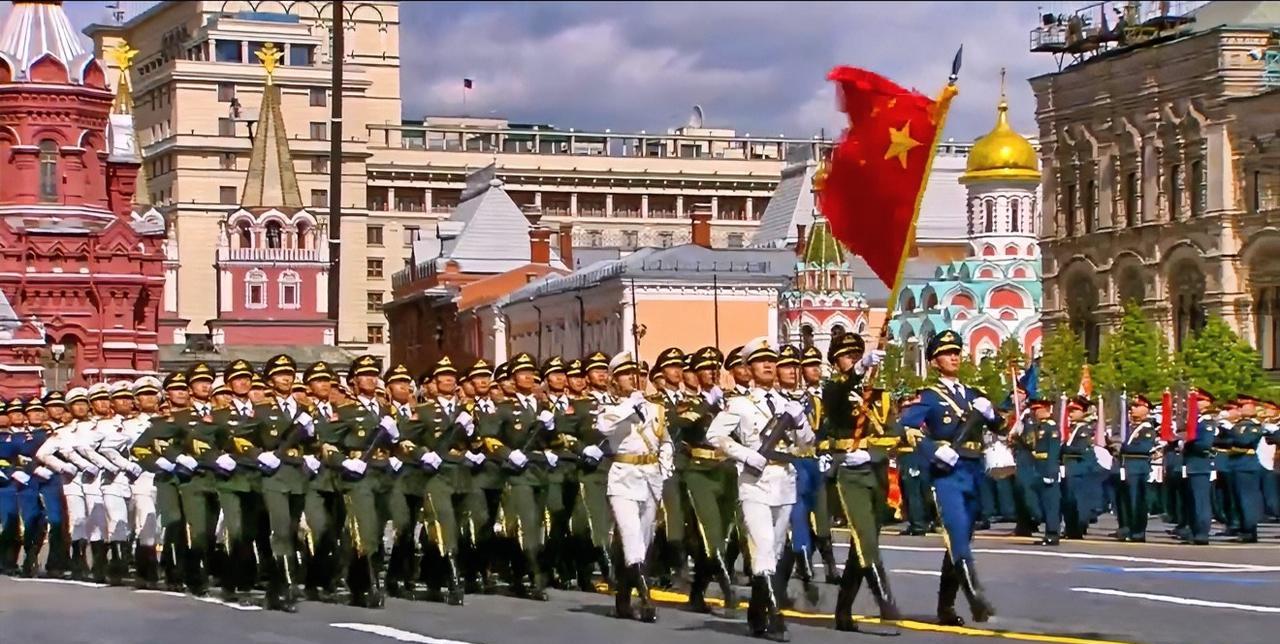 中国解放军出场了就在刚刚，中国人民解放军仪仗队亮相纪念苏联伟大卫国战争胜利80
