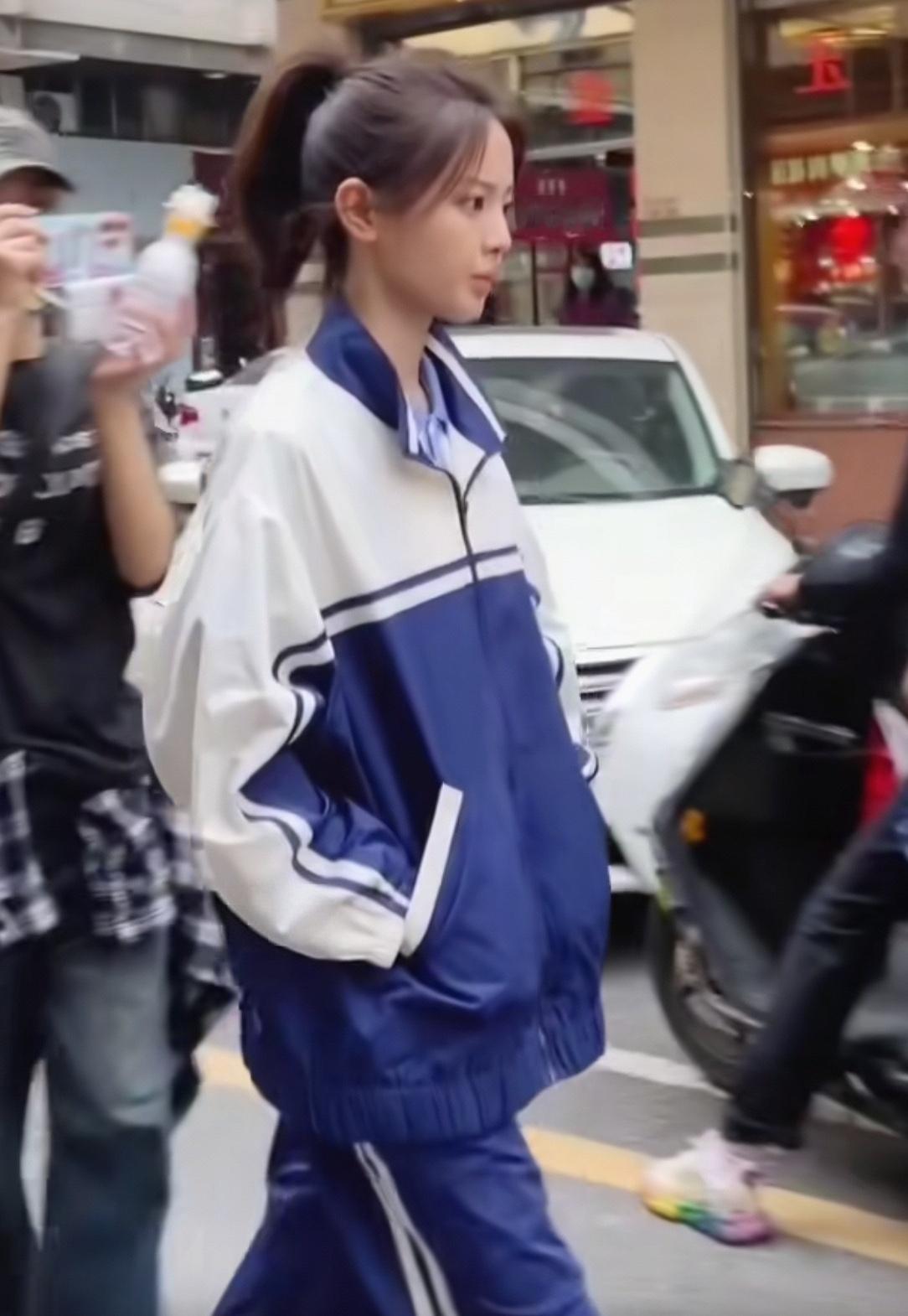 谁敢相信杨超越都27岁了，在《今天是太阳雨》里她演17岁的高中生毫无违和感啊，这