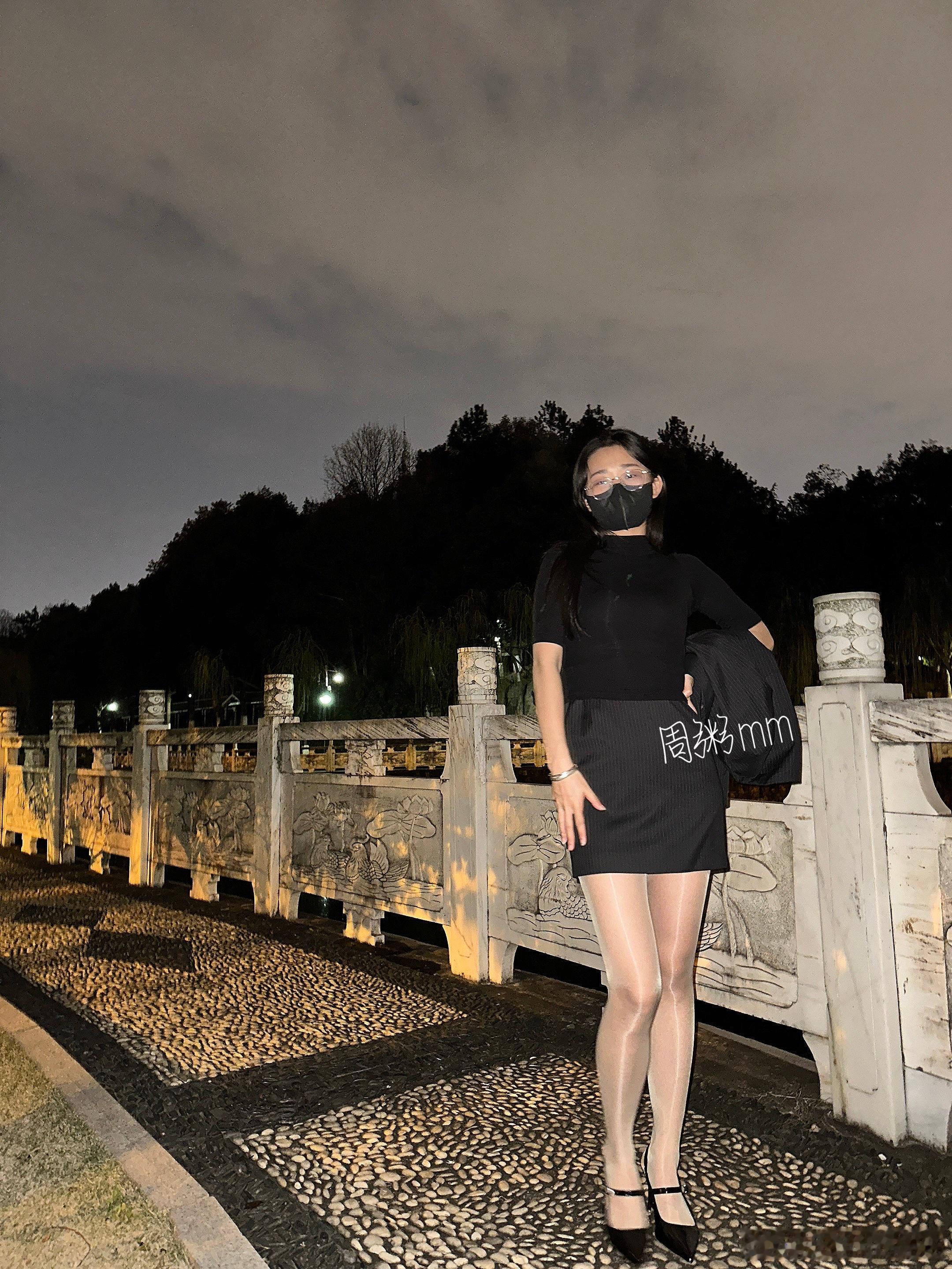 公园散步偶遇啦