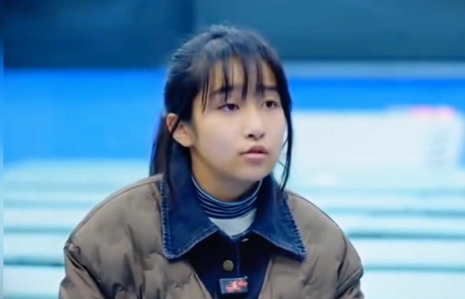 救人的小佳婷身上有三美，面容美，心灵美，朴实美。女儿和妈妈一样，面对镜头，没