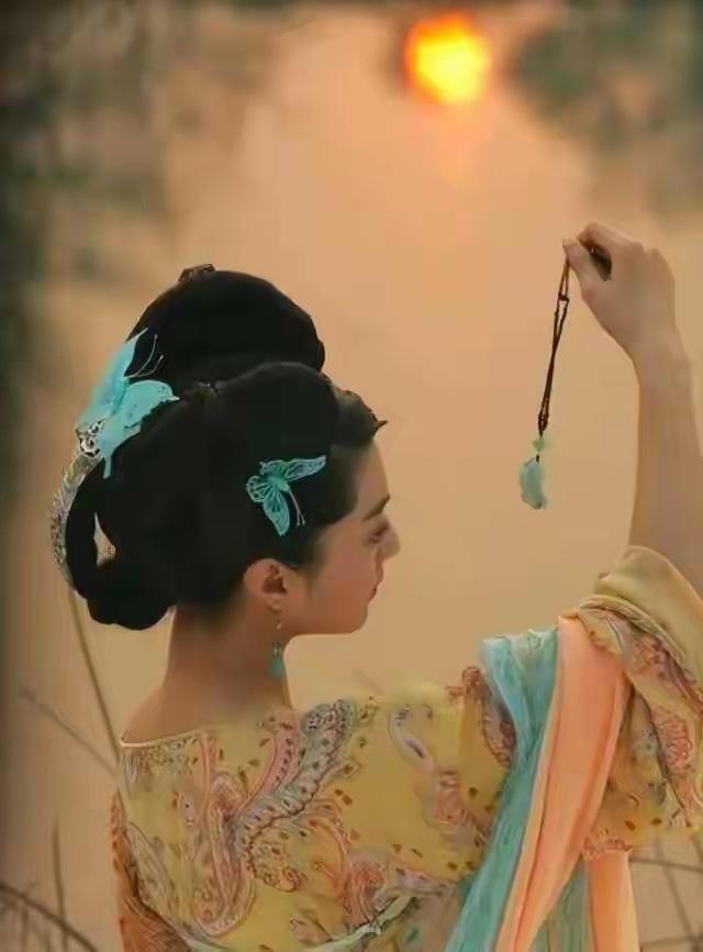 为什么婚外情，反而更和谐？为什么野花还是比家花香，让人流连忘返？大部分搞婚外