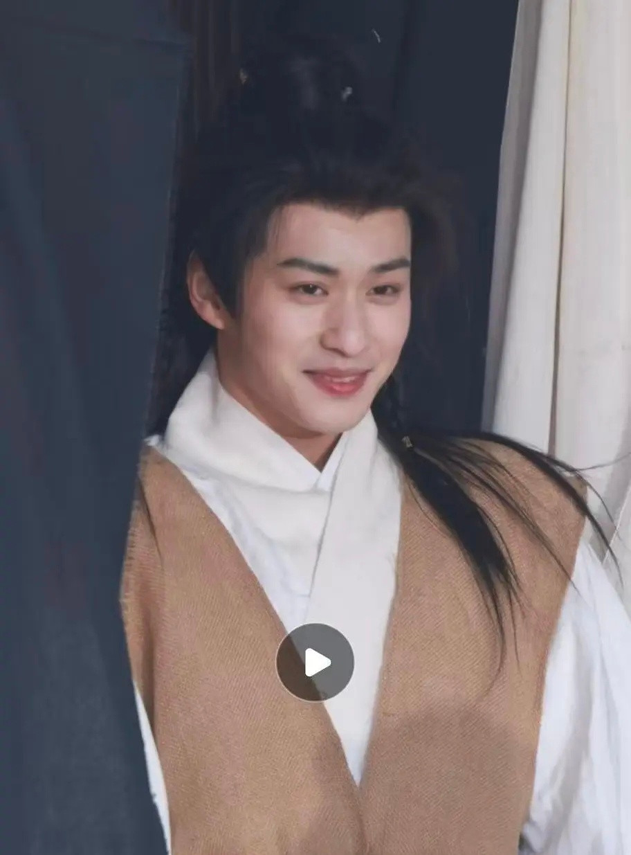 影视还不是不够寒，有人越拍越胖