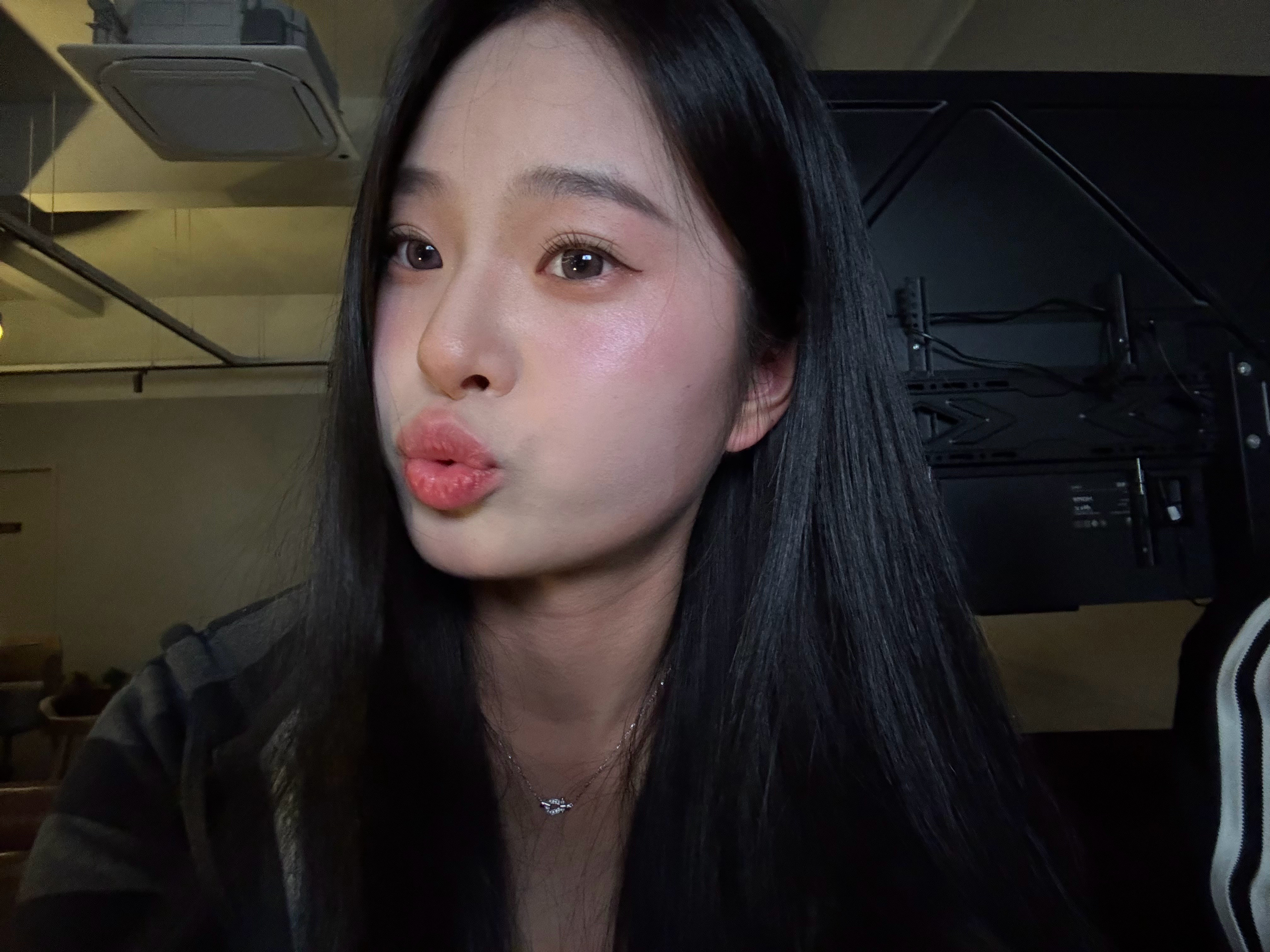 喝酒会变身之人，变成小龙虾🦞​​​