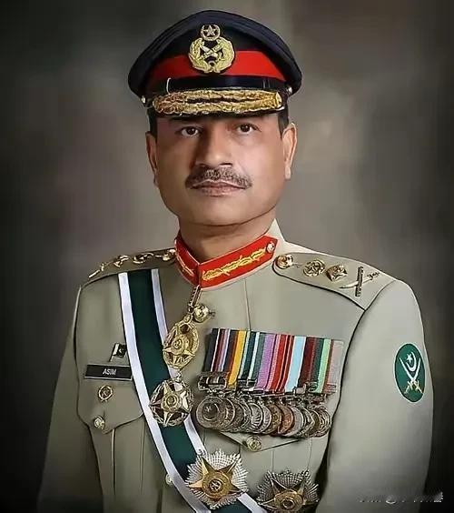 巴基斯坦陆军参谋长穆里尔访问伊朗回国，作为回应特朗普刚发的十一条帖文，他撂下的三