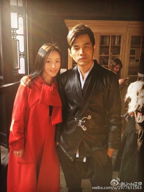 今天狗仔爆方文山出轨第二弹时，说他集邮周杰伦《天涯过客》的MV女演员。现在有两