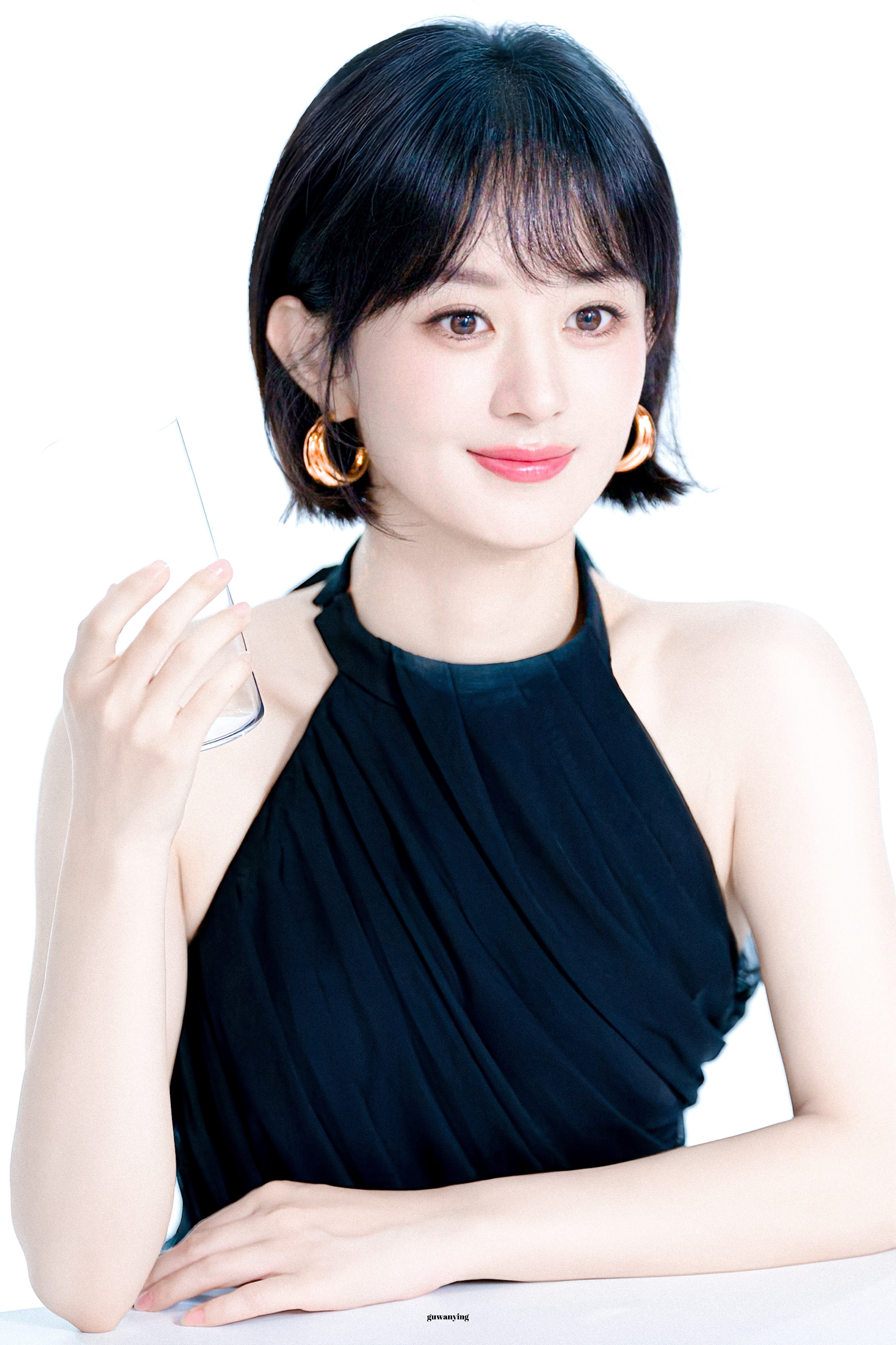 赵丽颖🌟素净柔光短发利落气质简约高级.​​​