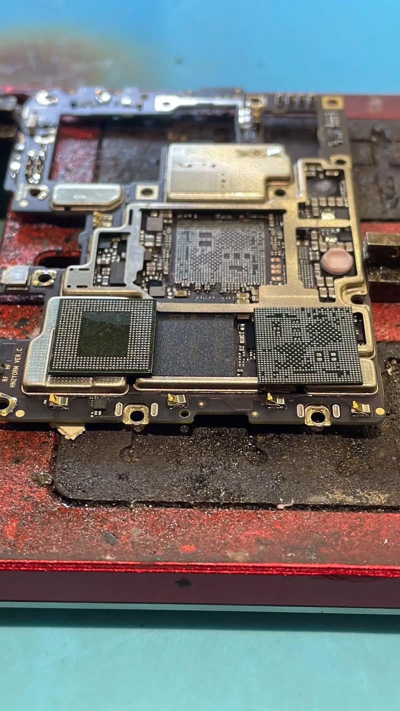 内存疯涨引发行业连锁震荡：千元机退场，台积电加速向3nm转型内存涨价倒逼手机行业