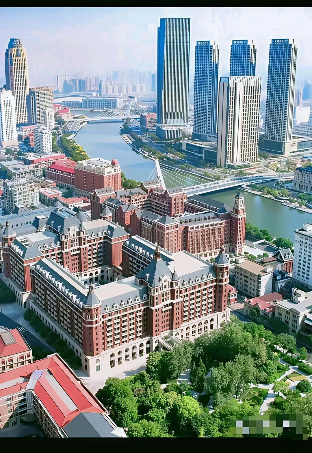 妥妥的欧洲风的中国城市。第一张是天津卫，海河穿城而过，欧式风格建筑和摩天大楼并存