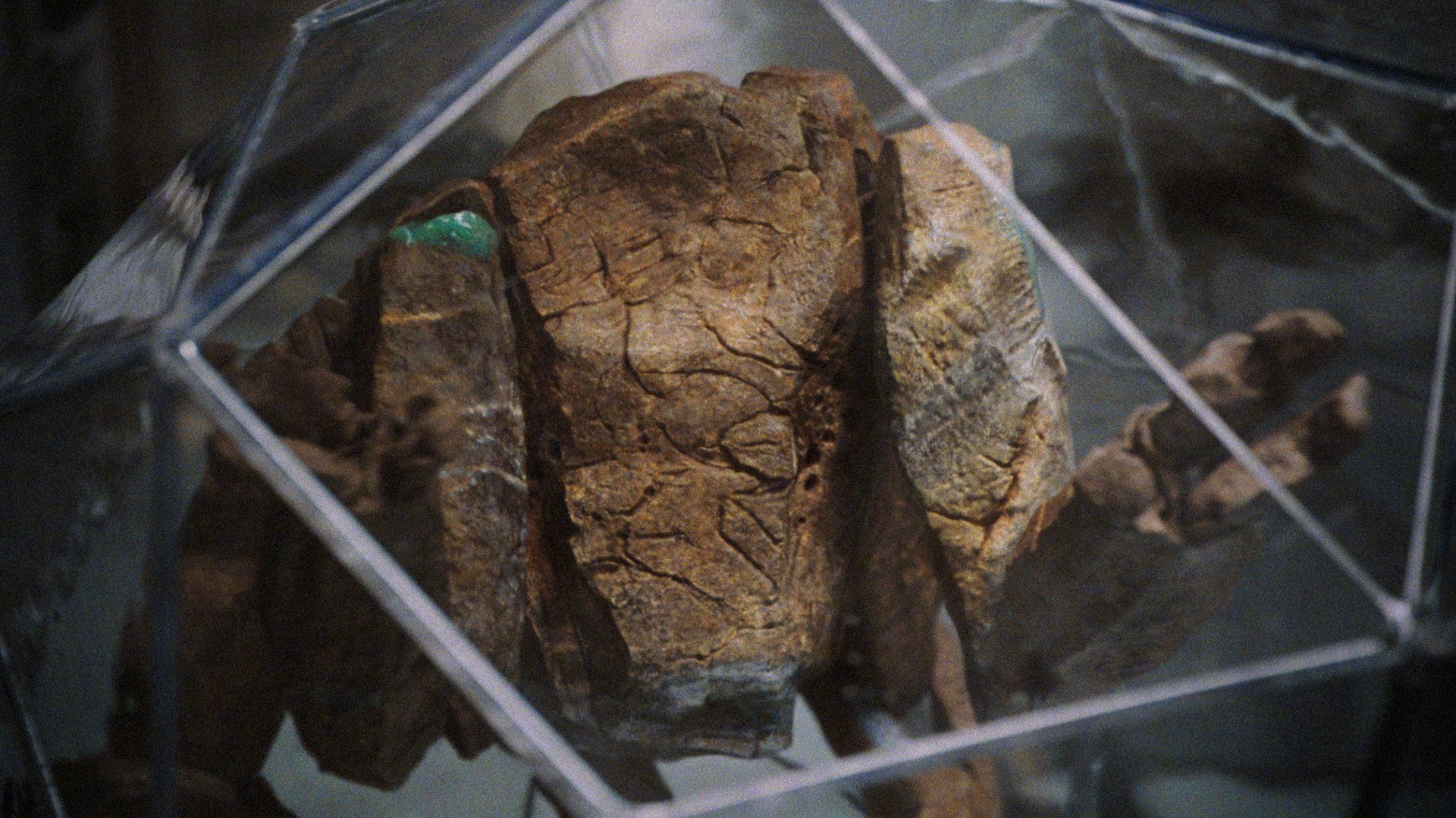 电影《挽救计划》的“洛基”不是漫威的“洛基”😂在《挽救计划》中地球人格雷斯给外