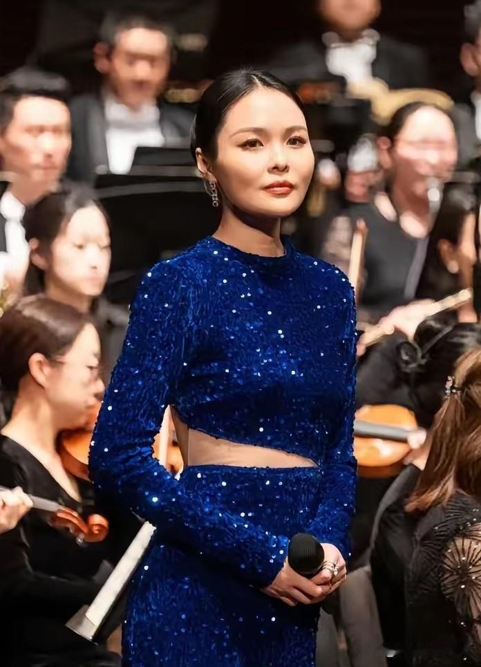 在我看来：何嘉炜大概率是龚爽这一生，遇到的最完美的对象，何嘉炜对龚爽的付出