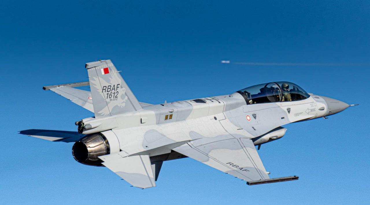 荷兰F-16、意大利台风齐开火，30枚导弹命中3架，北约动真格了？9月10号