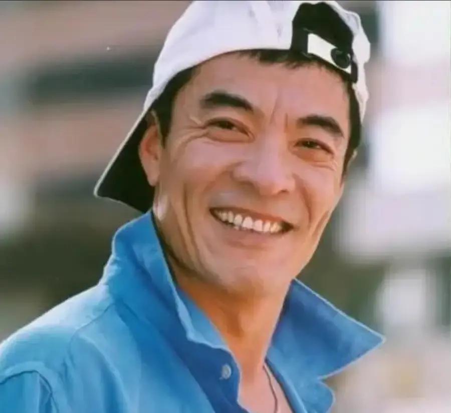 你看的不是戏，是他从菜市场偷来的半辈子。刘威拍《珠江人家》前，在广州菜市场