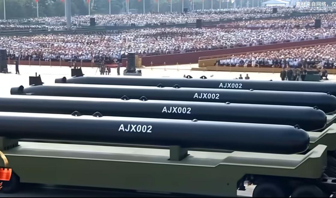 首先最牛逼的就是这款AJX002那么我来说说首次最亮相的核鱼雷AJX002