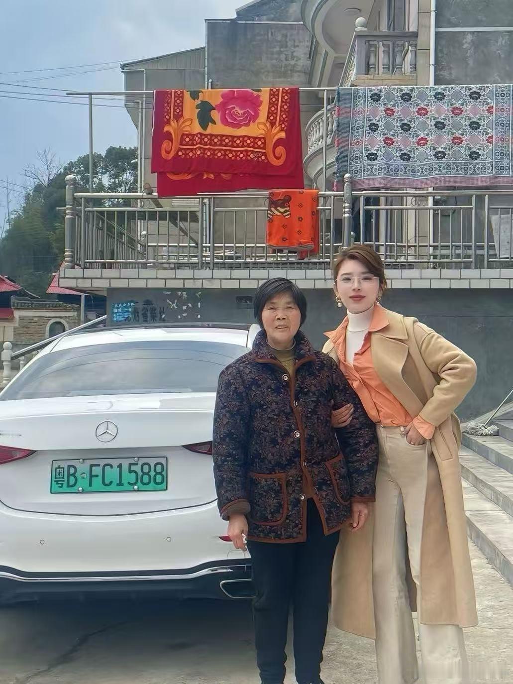 五年前和姥姥，五年后和姥姥，越孝顺越幸运，越努力越幸运！