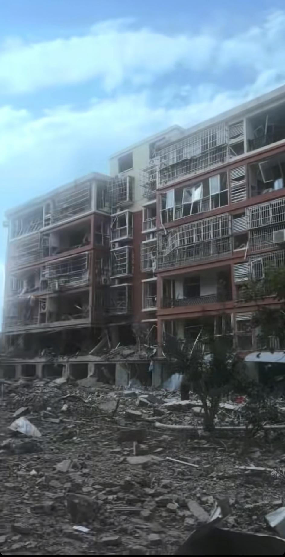 仔细查了一下山东临沂这个爆炸新闻，这五个点，是真没想到。没想到平房爆炸，威力