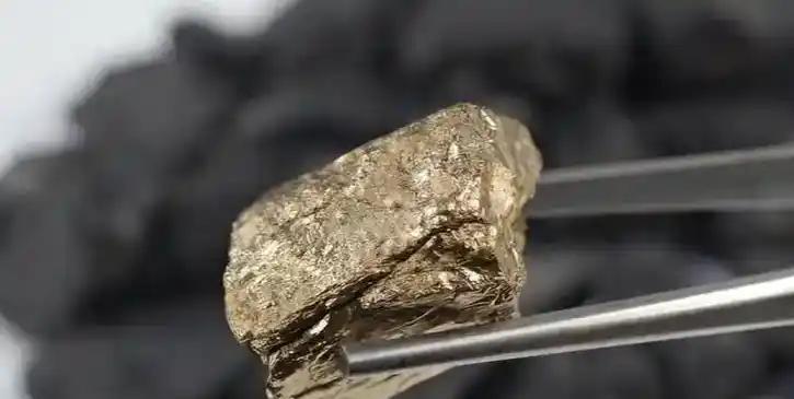 欧洲悔到肠子都青了中国出手稀土价格暴涨210%供应链被卡脖子，老美的高端制