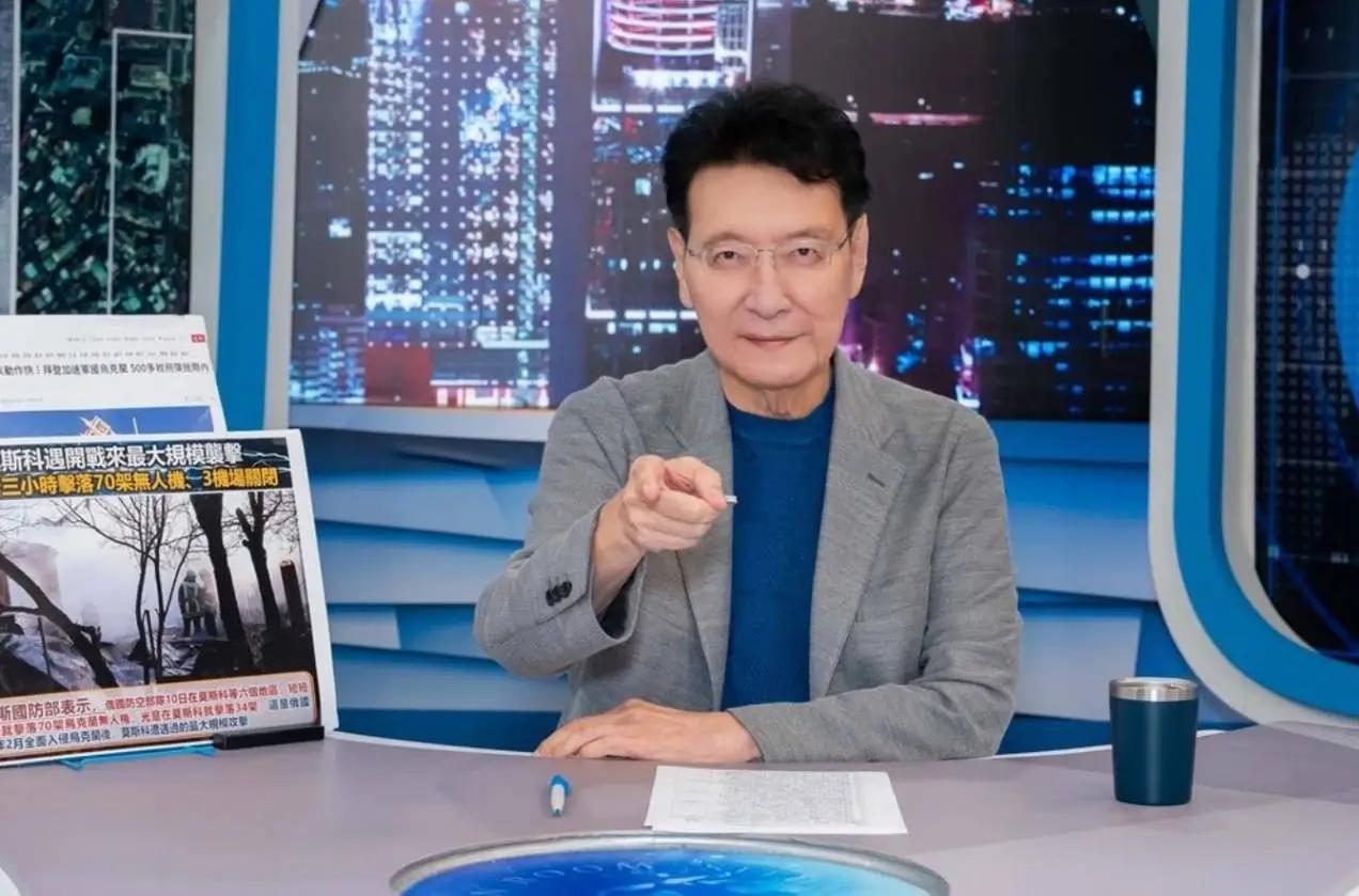 台湾资深媒体人赵少康25日在TVBS政论节目《少康战情室》表示，沈伯洋上王伟忠节