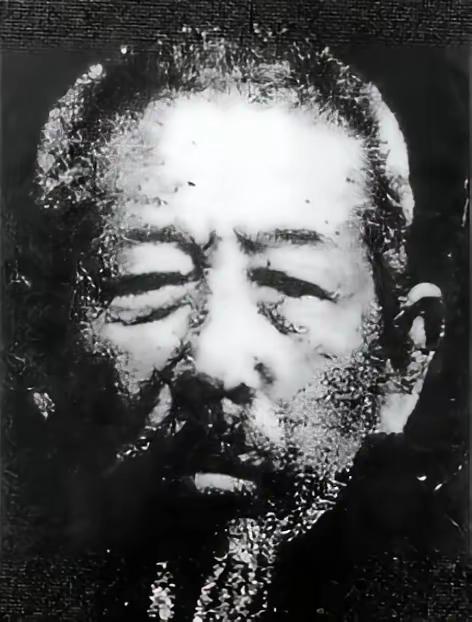 1953年，雷恒成害死李大钊后，剃度当了"了明禅师"，躲进庙里装和尚，可他没躲过