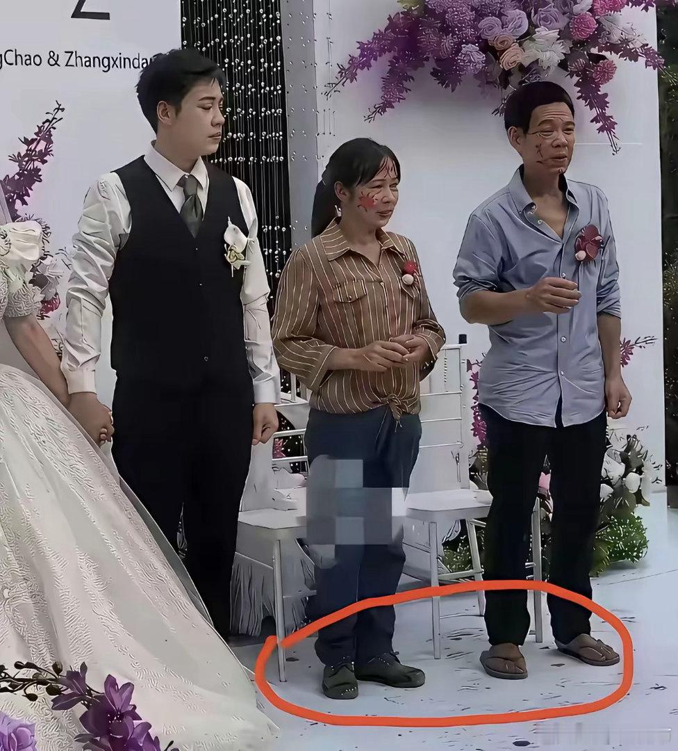 父母在难再穷都不愿委屈孩子，可怜天下父母心…