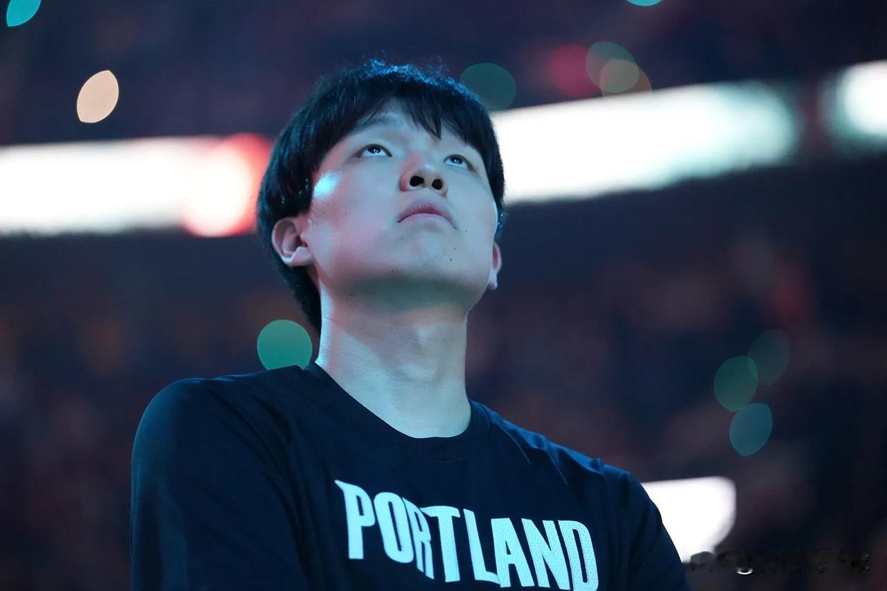 无奈啊！今天开拓者在NBA常规赛中对阵雄鹿，两支残阵出战的球队相遇，开拓者队凭借