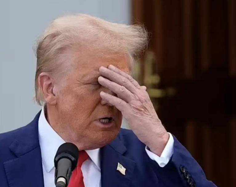 中国能在这轮贸易战中撑下去吗？这么说吧，真正撑不下去的，是美国人，当你把特朗普上