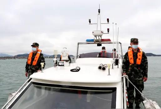 统一信号！金门回应4个字，全网沸腾台海传来历史性一幕！2月25日，福建海警