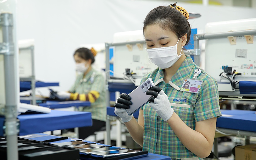 从前美国没给越南实行高关税时。越南工人可傲娇，动不动就罢工，想方设法让中资企业加