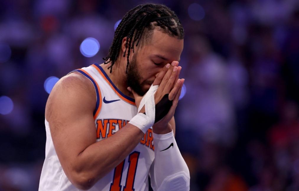 伤病退散！三名大将今天伤退～作为竞技项目，伤病本身就是比赛的一部分。在今天比