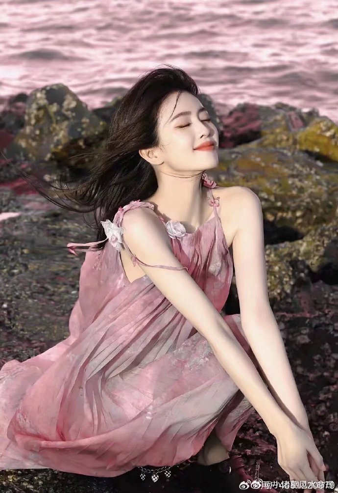 正东20026年属鼠的最旺方位在正东方，在这个方位内作为八白左辅星位。能够给属鼠