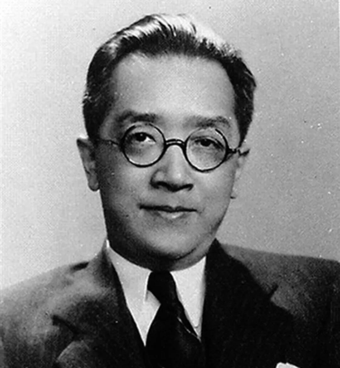 当年，看到小儿子～胡思杜发文强烈批判、抨击亲生父亲、扬言与胡适彻底断绝父子关系之