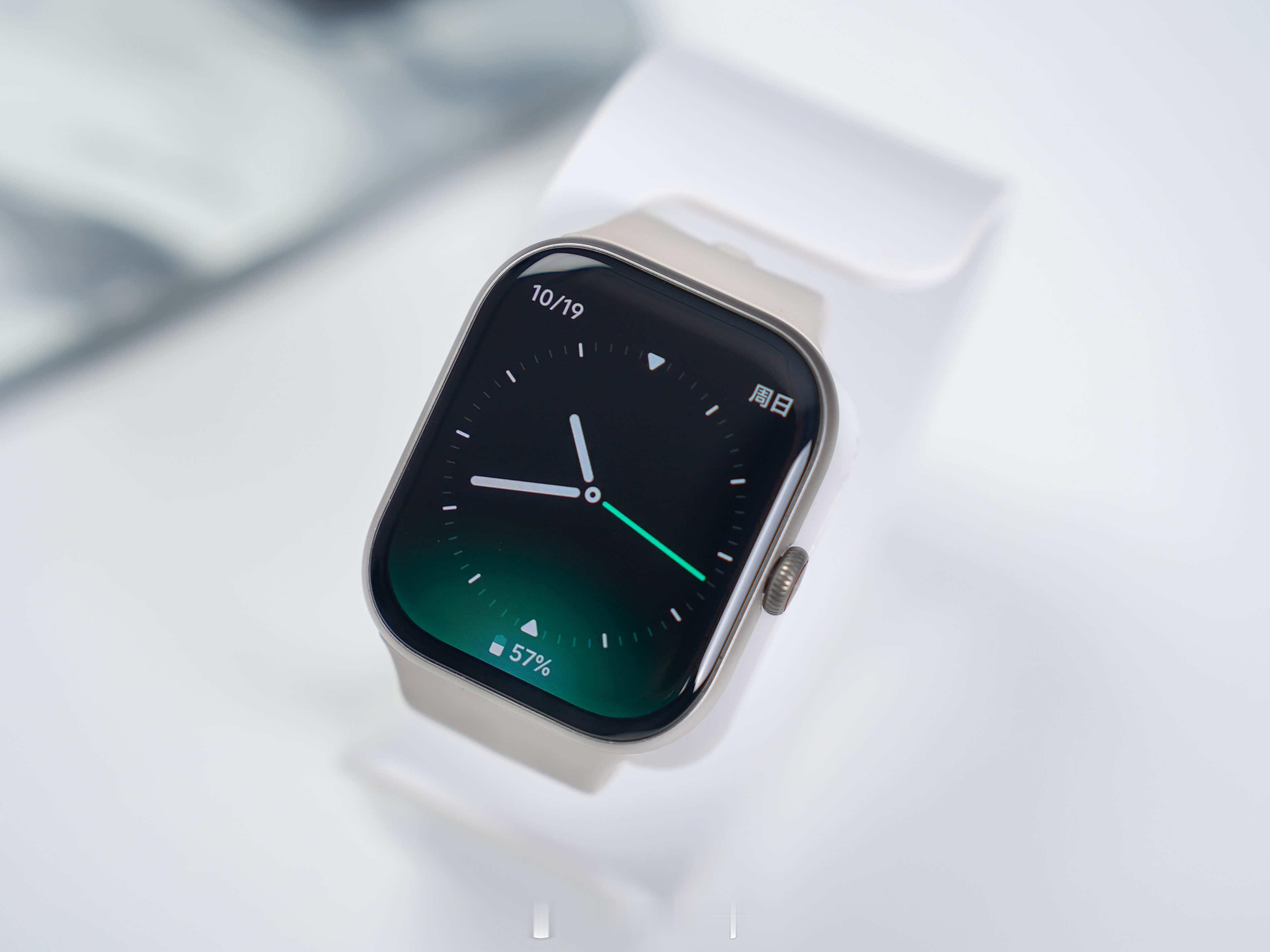 iQOOWATCHGT2开箱！一款能让你燃起来的智能手表。初次开箱就感受到