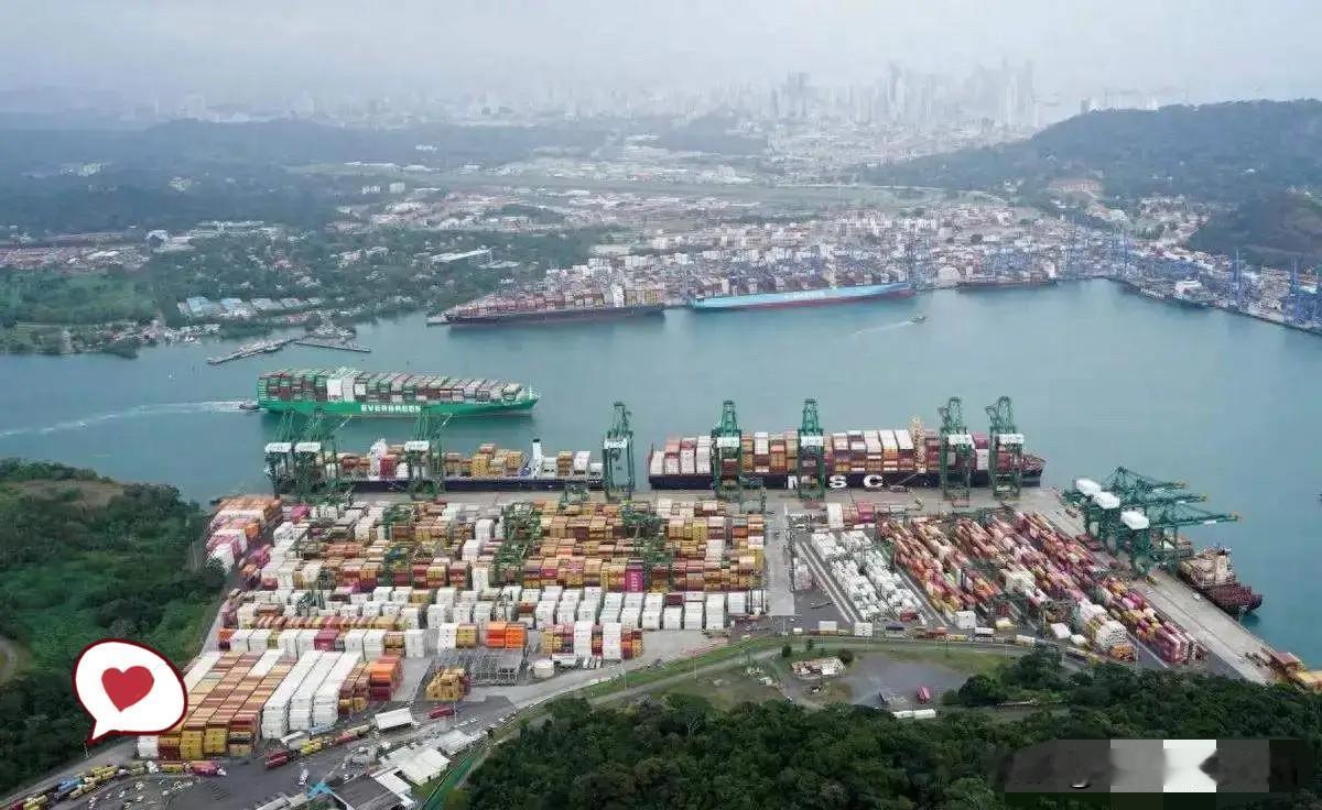 2025年12月24日，贝莱德退出以228亿美元收购长和集团全球43个港口的交易