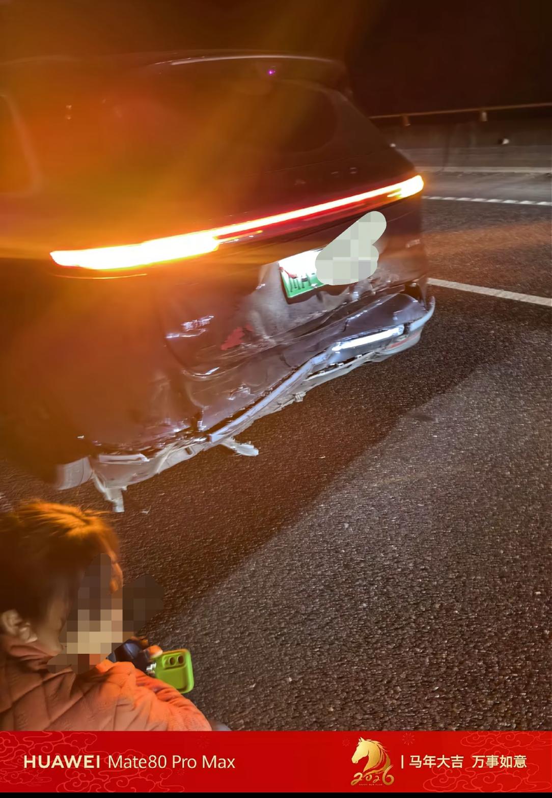 有些人不是说问界是塑料做的，后车怎么连塑料做的问界都干不过，难道后厨是泥巴捏的吗