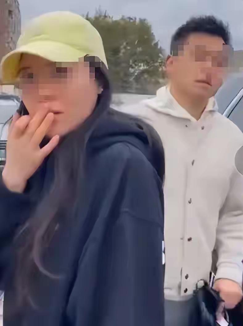 世上要是有后悔药许晟骜指定冲在最前面不是后悔不该找王文杰，而是后悔出门没看黄