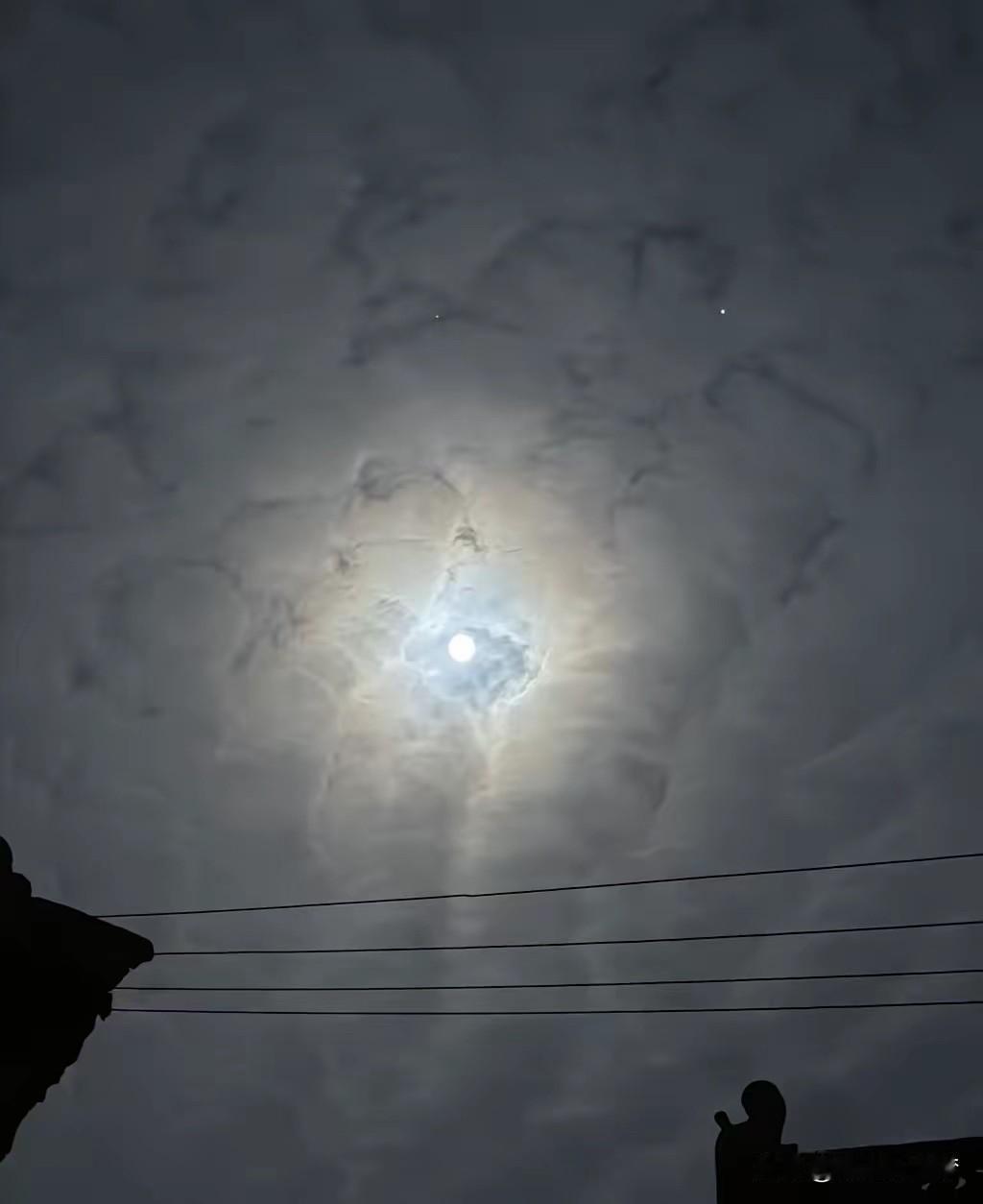 竟然看见了观音菩萨阿弥陀佛🙏观音