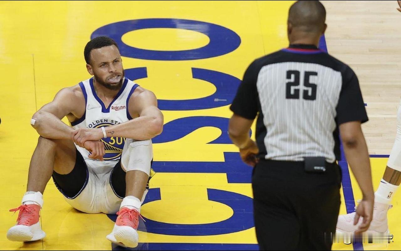 库里尴尬了NBA裁判官方公布了2026-27赛季“吹罚重点（Areasof