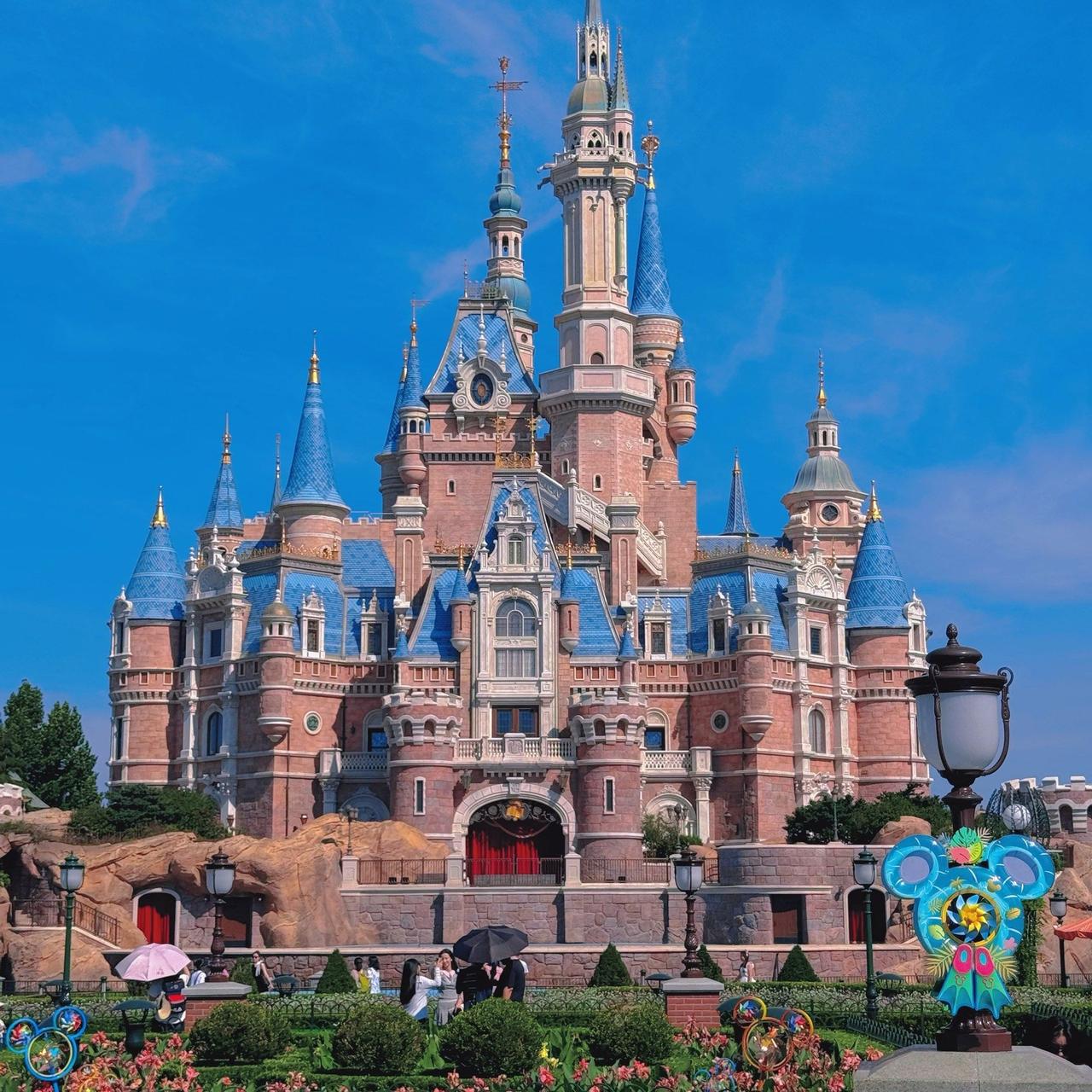 迪士尼70元包子遭吐槽！这溢价太离谱了2026年3月24日，上海迪士尼70